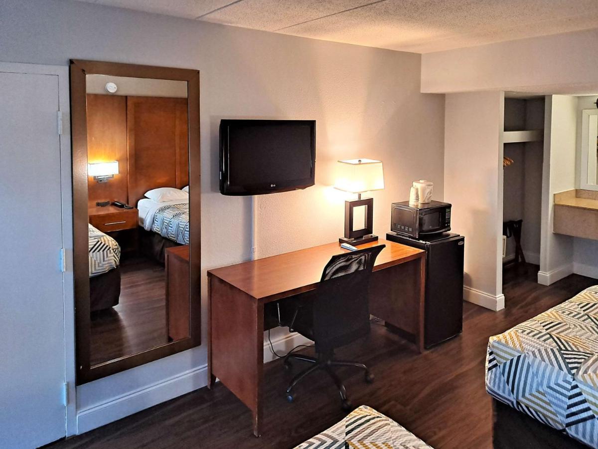 Md Baltimore West Hotel 2*