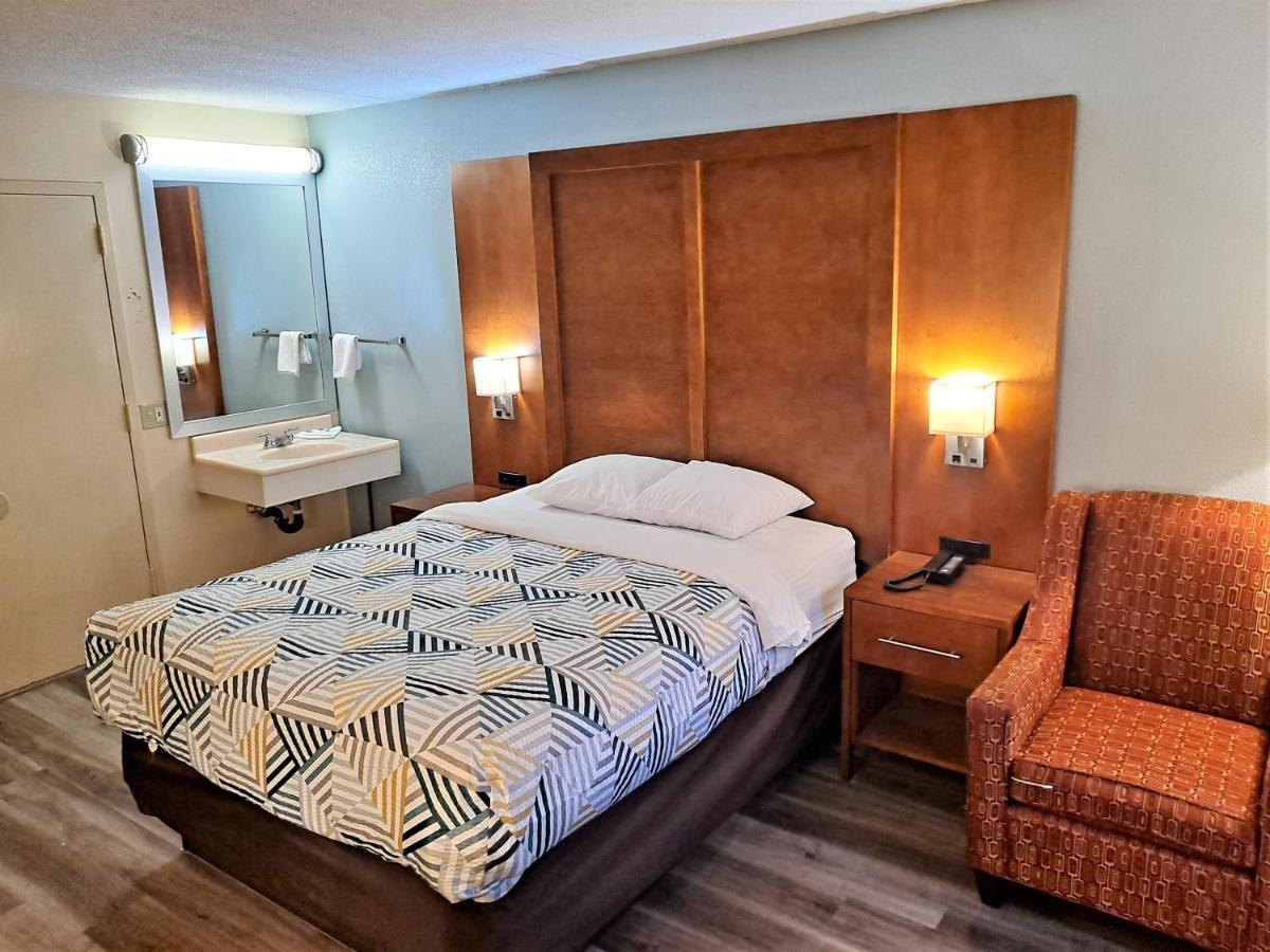 Md Baltimore West Hotel Catonsville